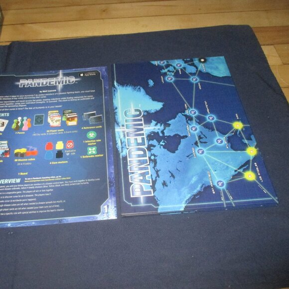 Pandemic Board Game (Z-Man Games, 2012) - Picture 5 of 7